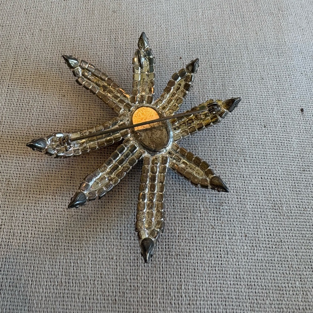 Rhinestone Starburst Pendant Brooch Pin - Picture 6 of 10